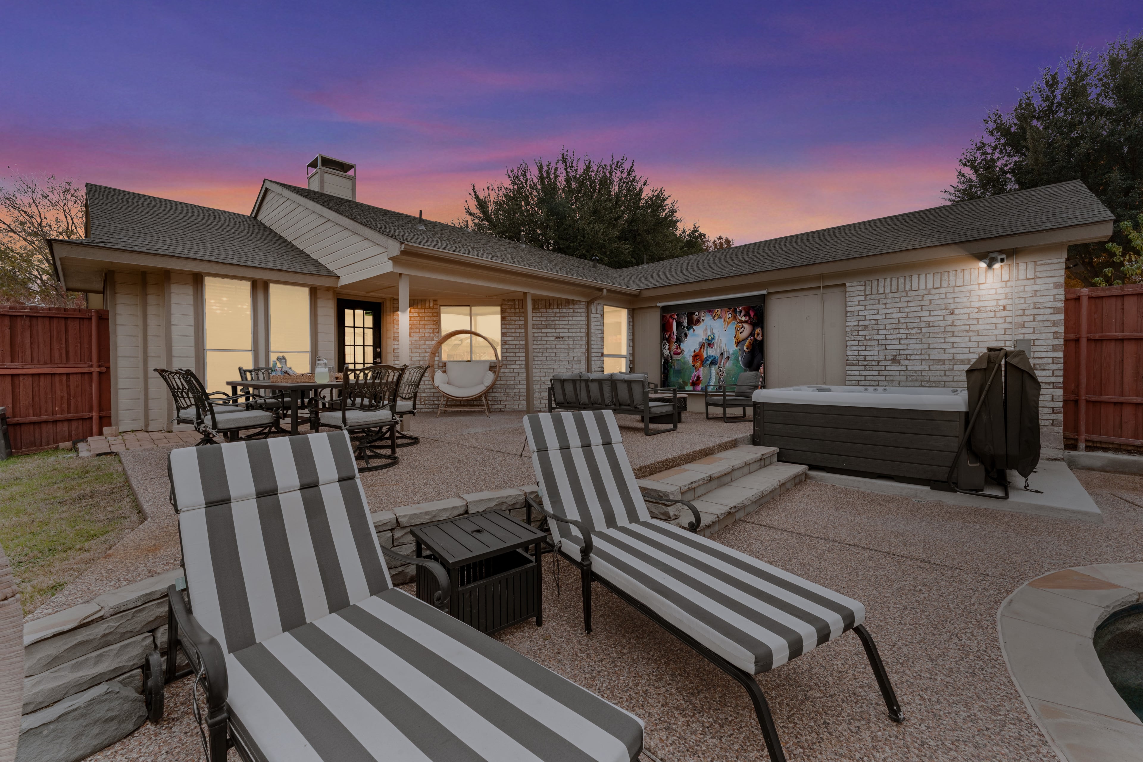 Backyard - Backyard Chaise Lounges 1