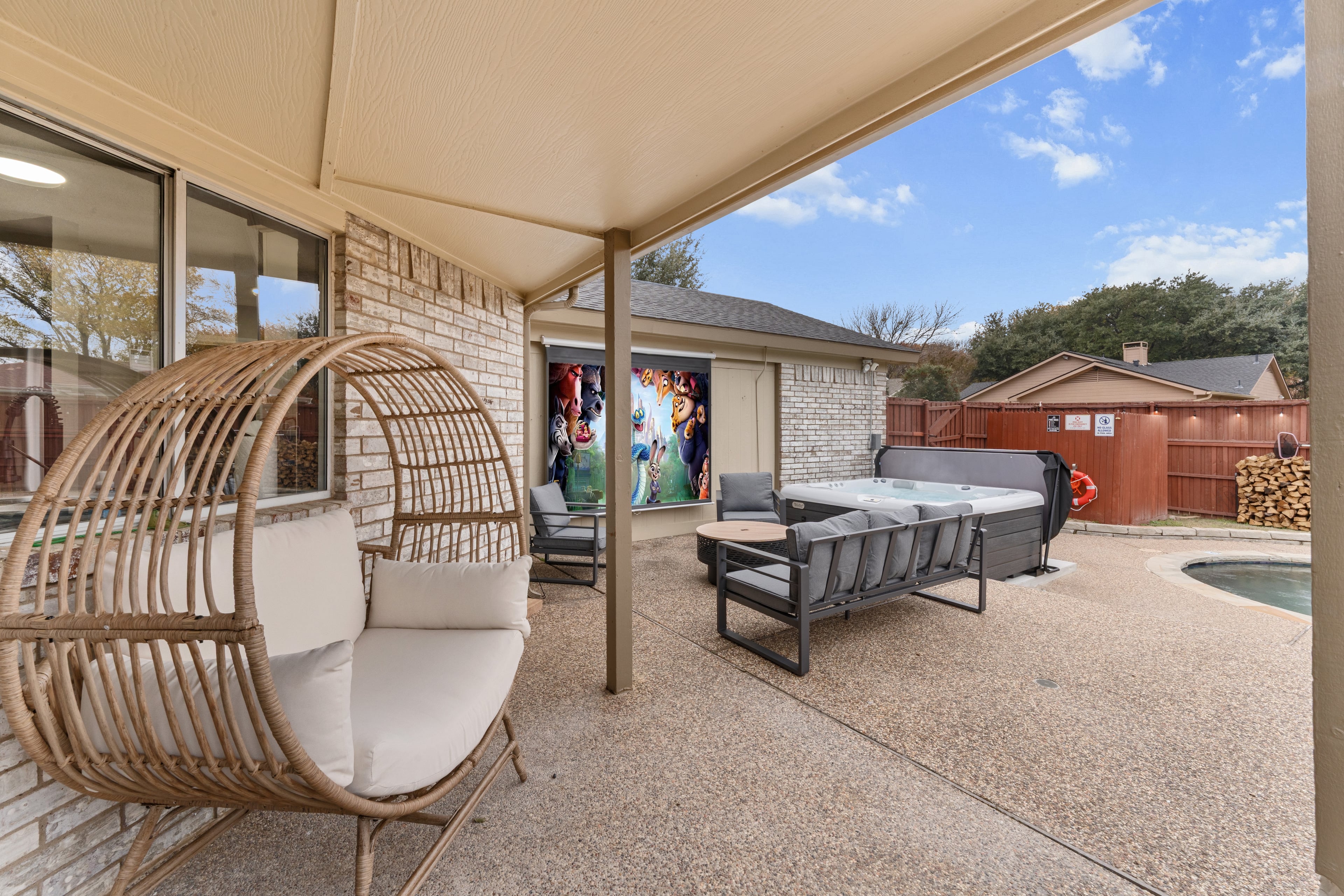 Backyard - Backyard Outdoor Patio 2