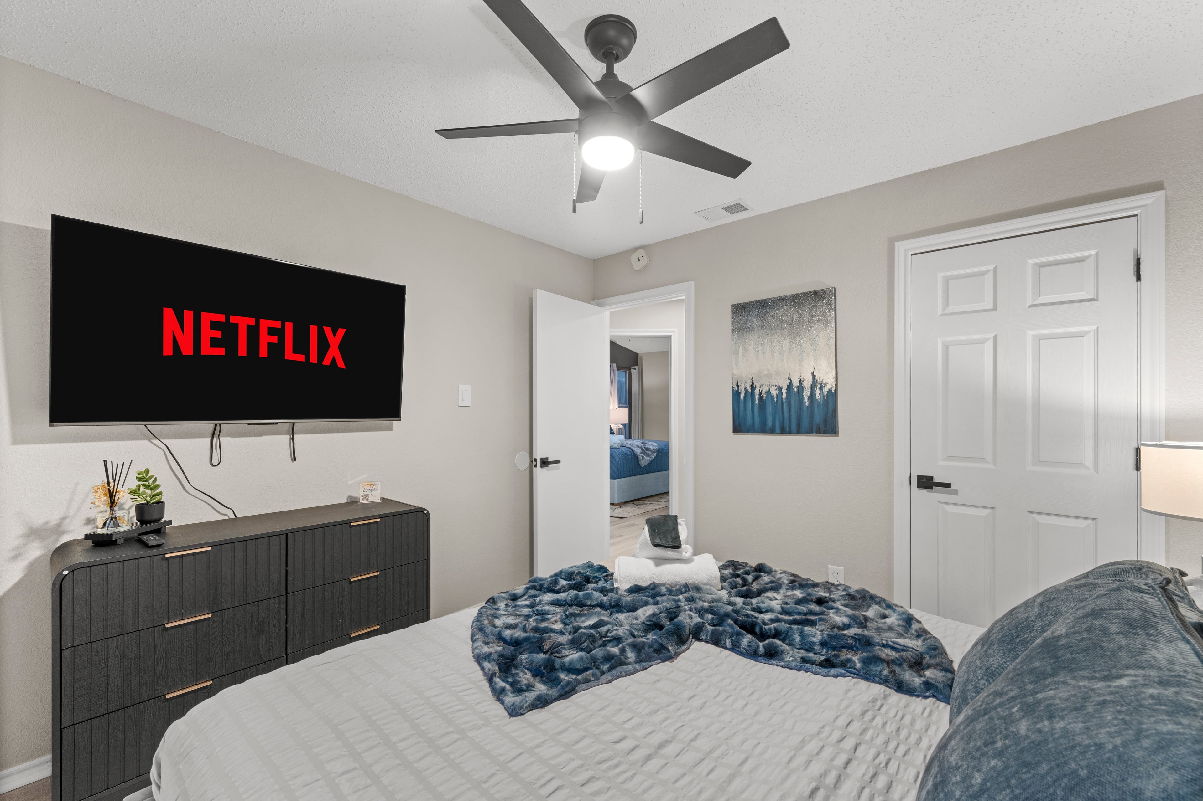 King Bedroom - King Bedroom 3