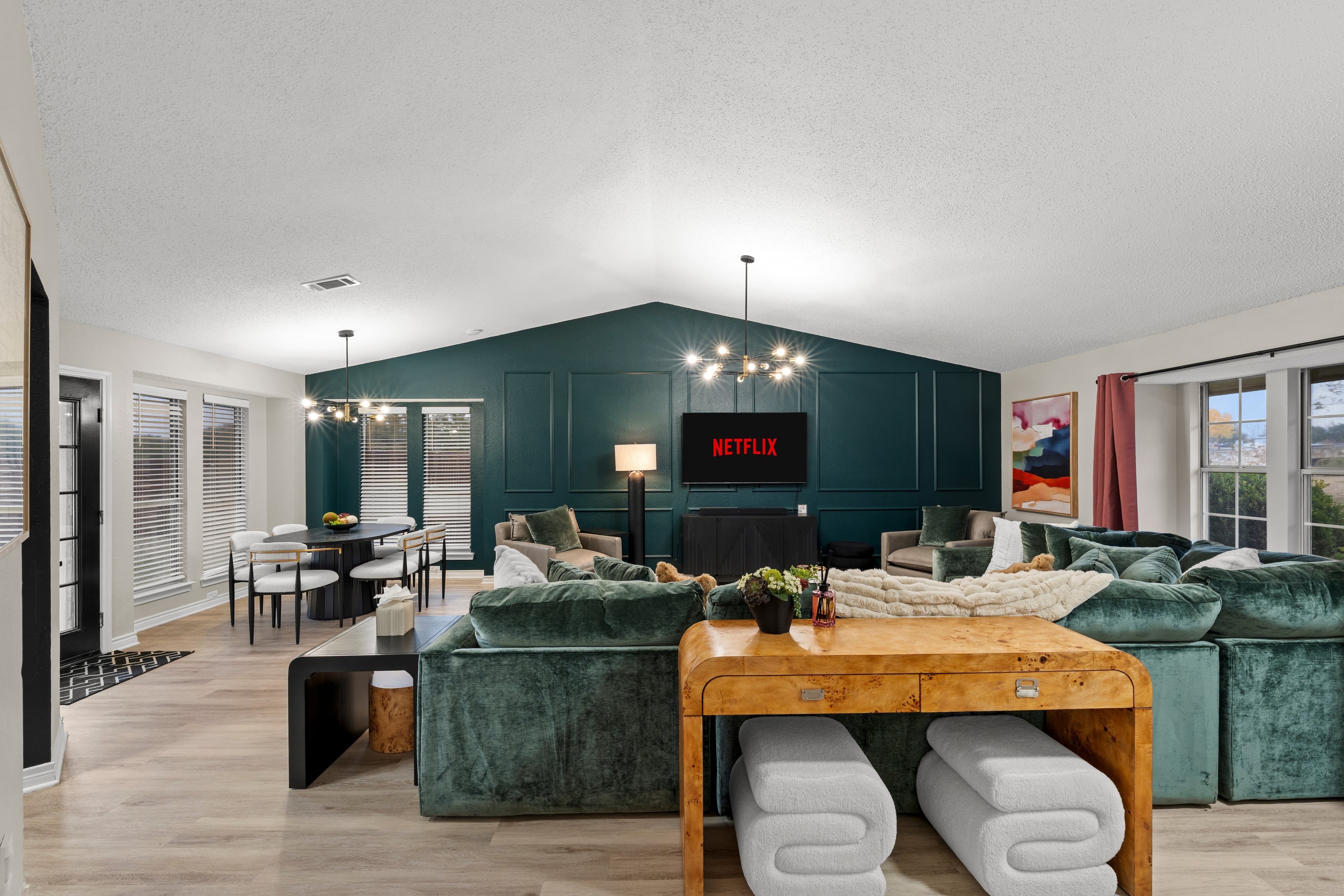 Living Room - Living Room 4