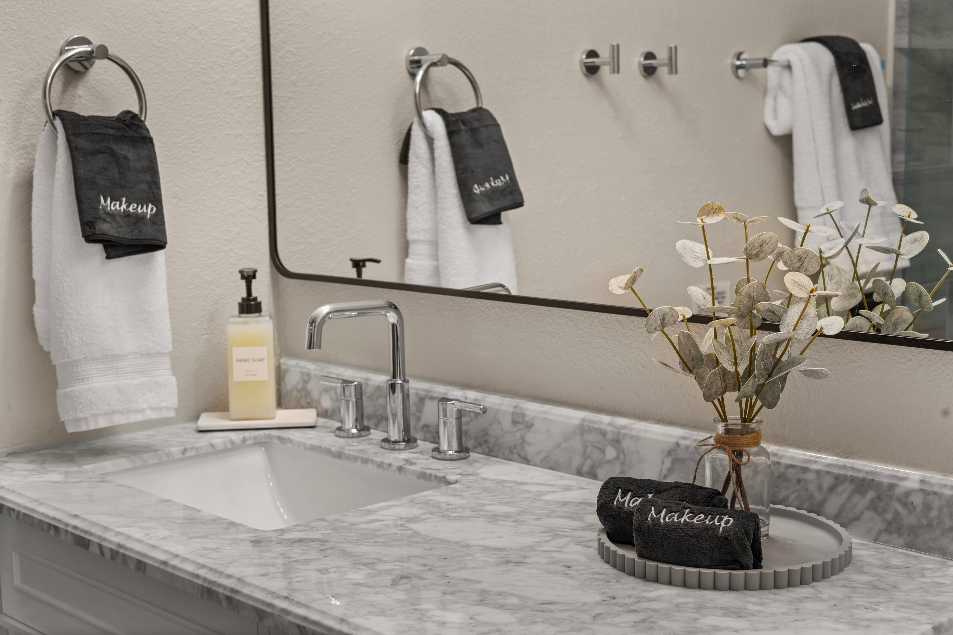 Master Bathroom - Master Bathroom 7
