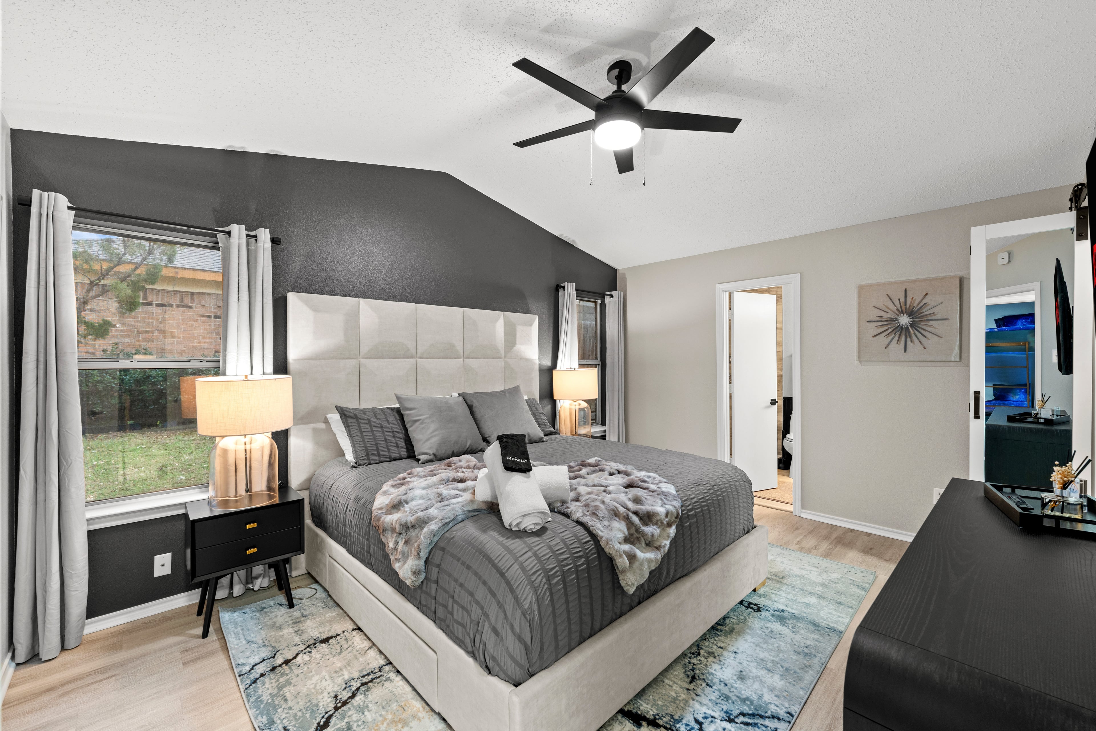 Master Bedroom - Master Bedroom 1