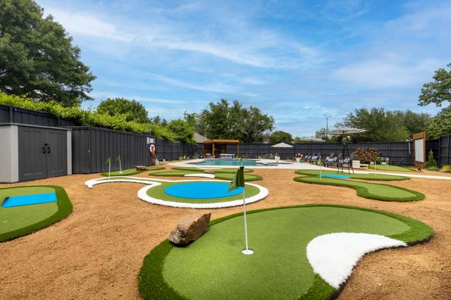 Backyard - Backyard Minigolf 3