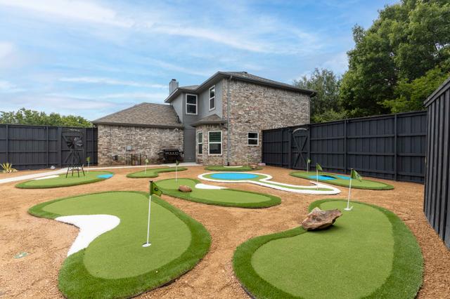 Backyard - Backyard Minigolf 5