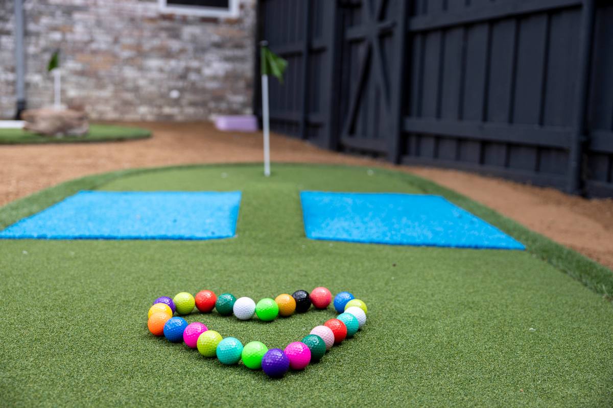 Backyard - Backyard Minigolf 8