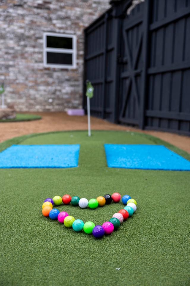 Backyard - Backyard Minigolf 9