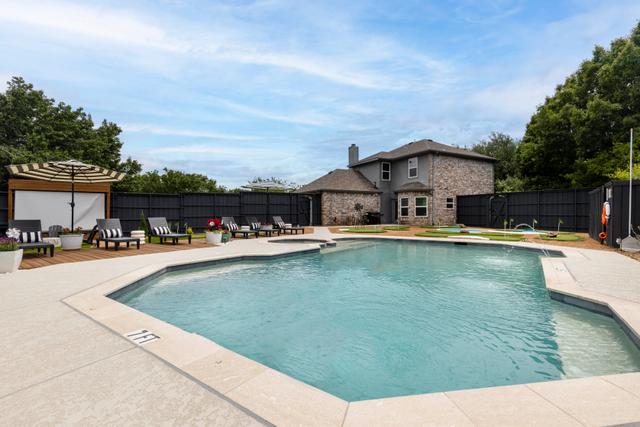 Backyard - Backyard Pool 7