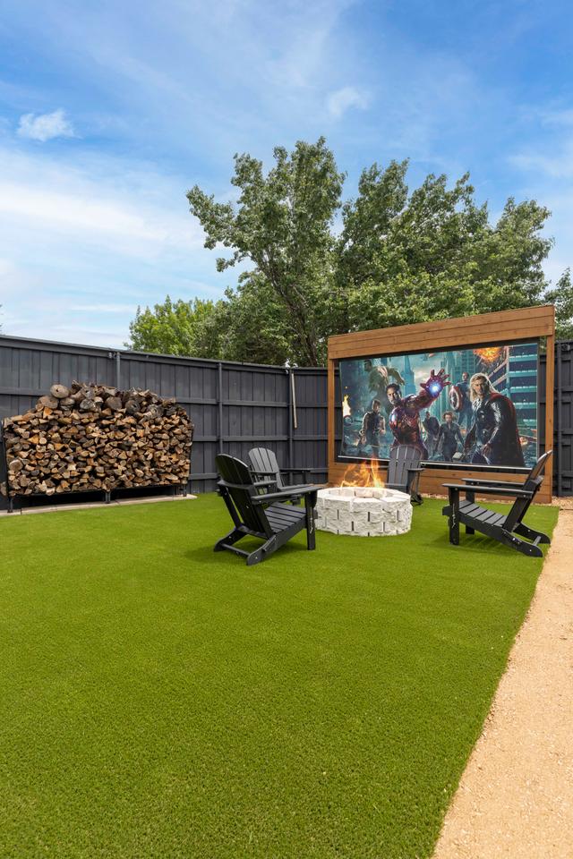 Backyard - Backyard Projector 3