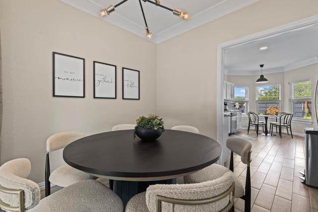 Dining Room - Dining Room 2