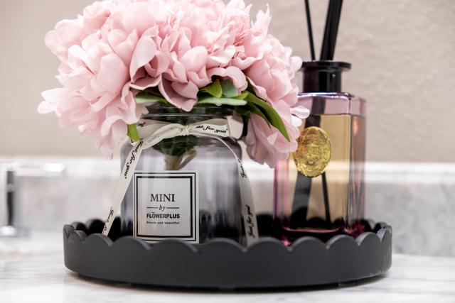 Hallway Bathroom - Hall Bathroom 5