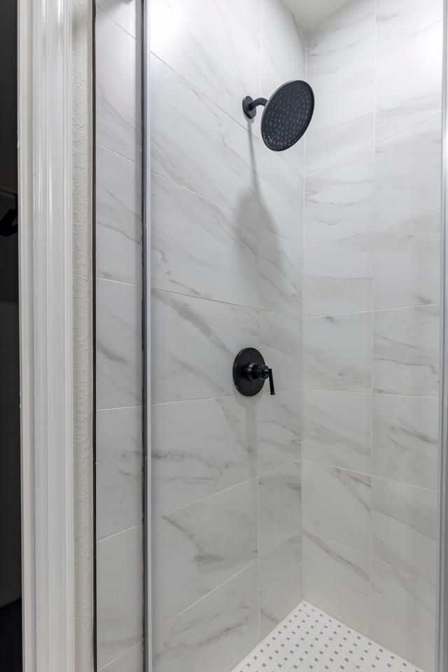 Master Bathroom - Master Bathroom 3