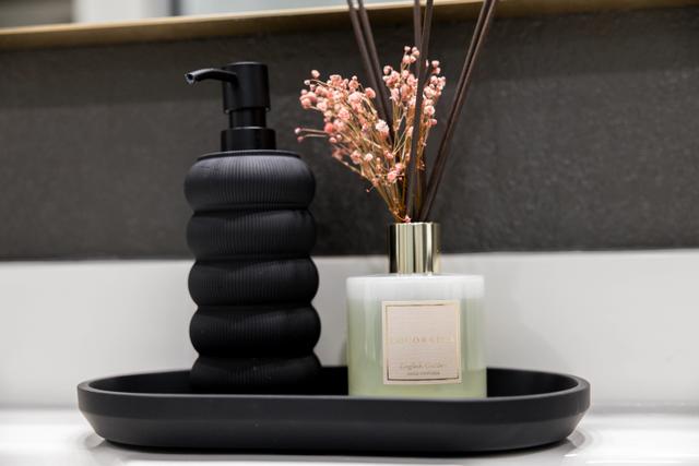 Master Bathroom - Master Bathroom 7