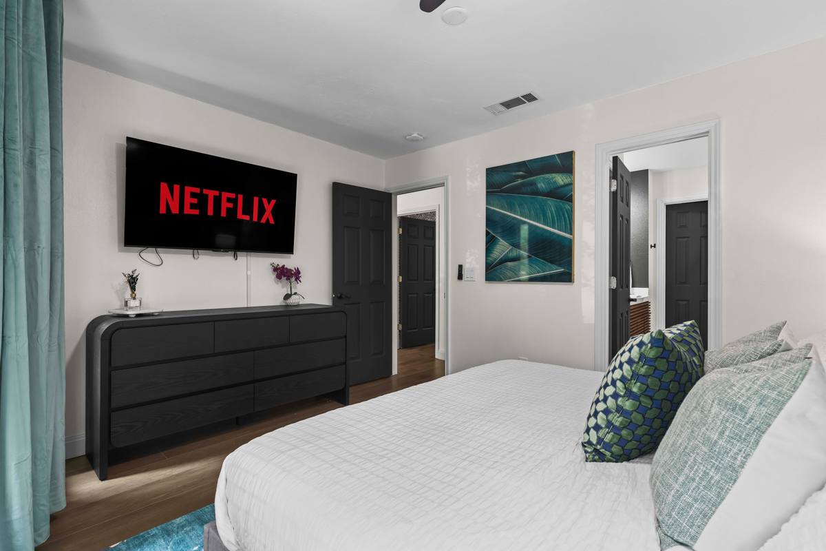 Master Bedroom - Master Bedroom 3