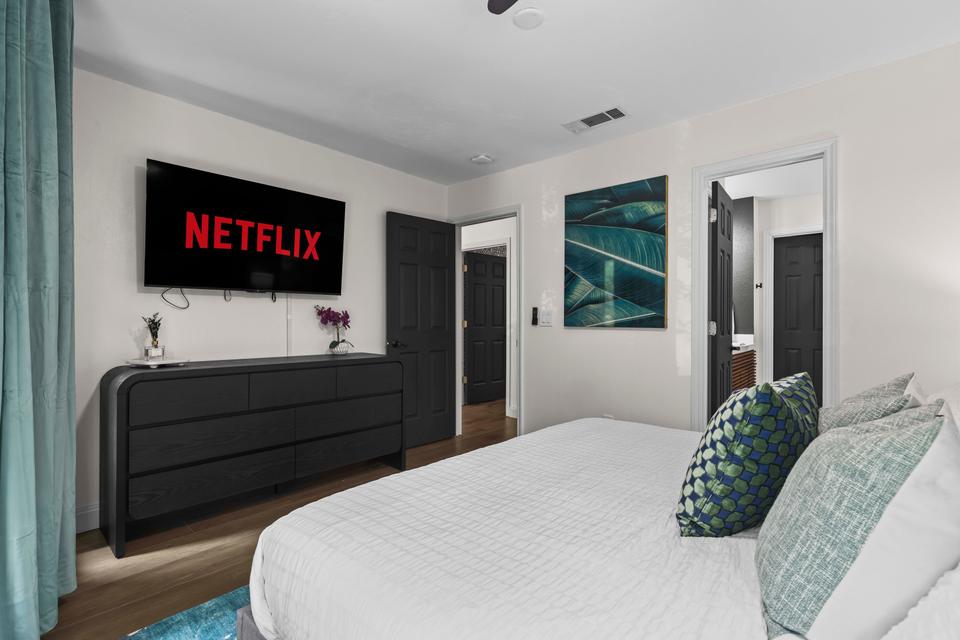 Master Bedroom - Master Bedroom 3