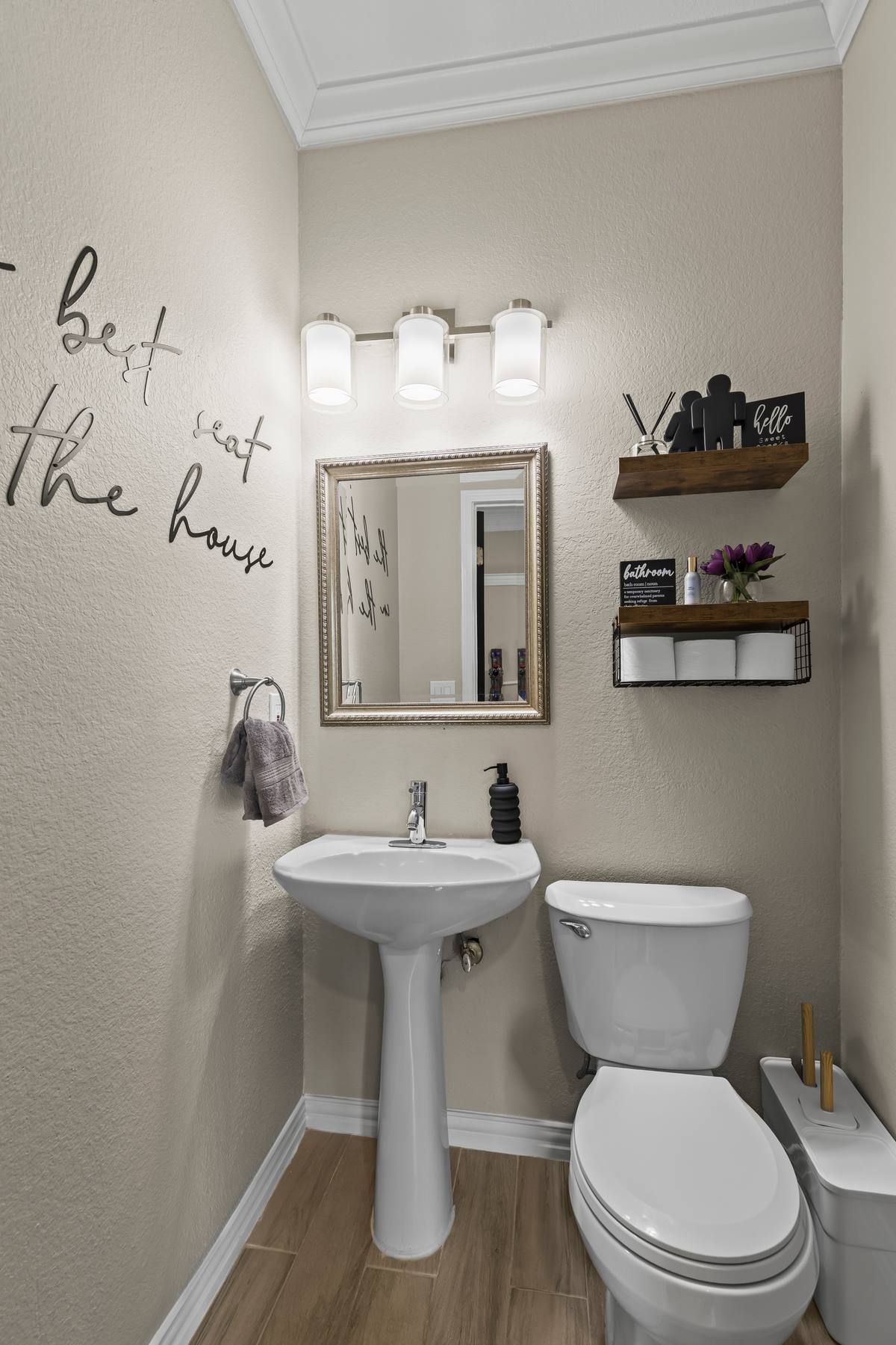 Powder Bathroom - Powder Bathroom 1