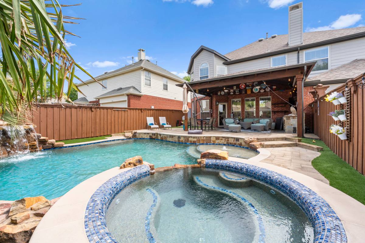 The Indigo Oasis Backyard & Pool – Backyard Pool Spa 1