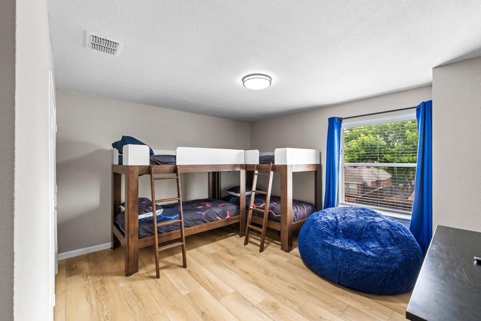 Bunk - bunk room 01