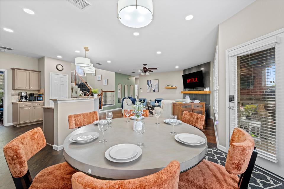 Dining - dining room 02