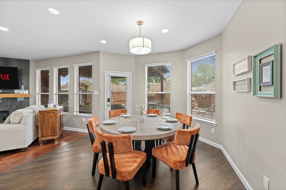 The Indigo Oasis Dining Room – Dining Room 5