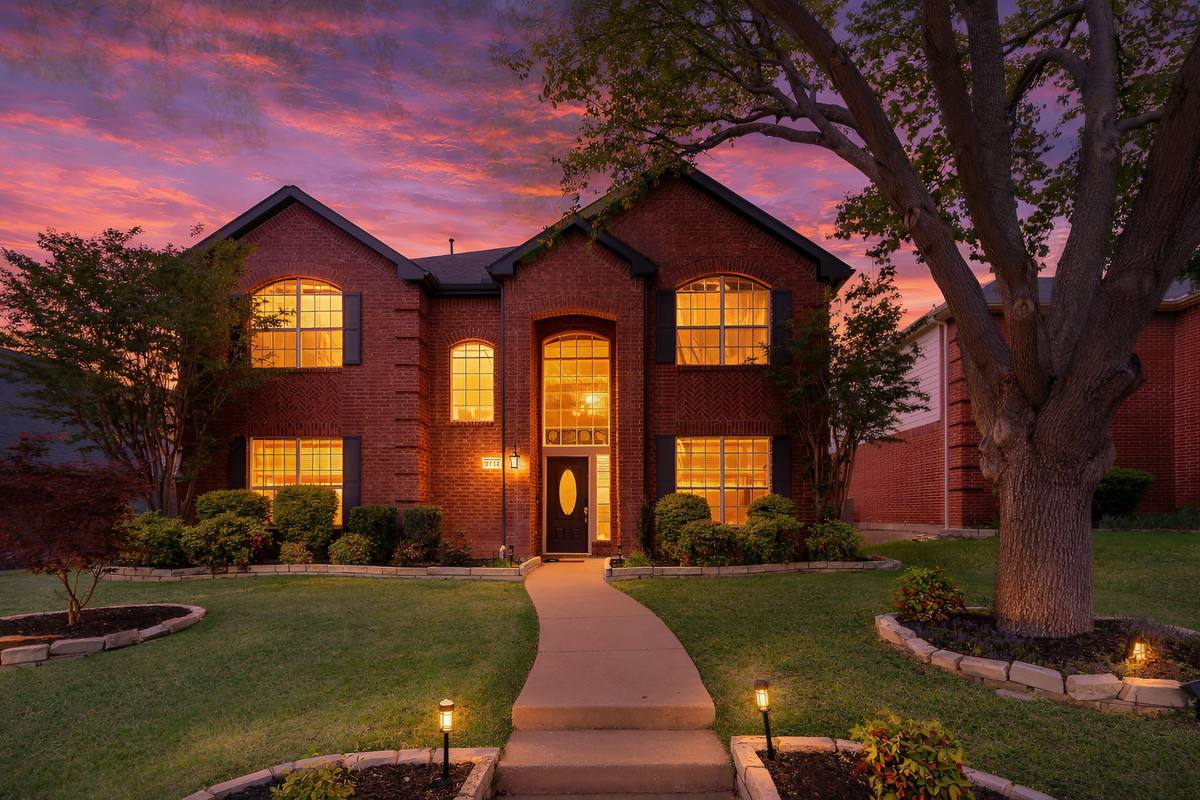 The Indigo Oasis Exterior – Front Exterior Dusk 2
