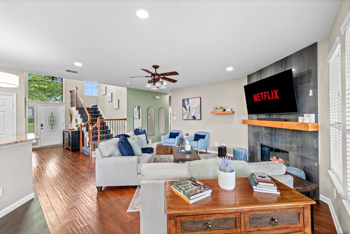 The Indigo Oasis Living Room – Living Room 12