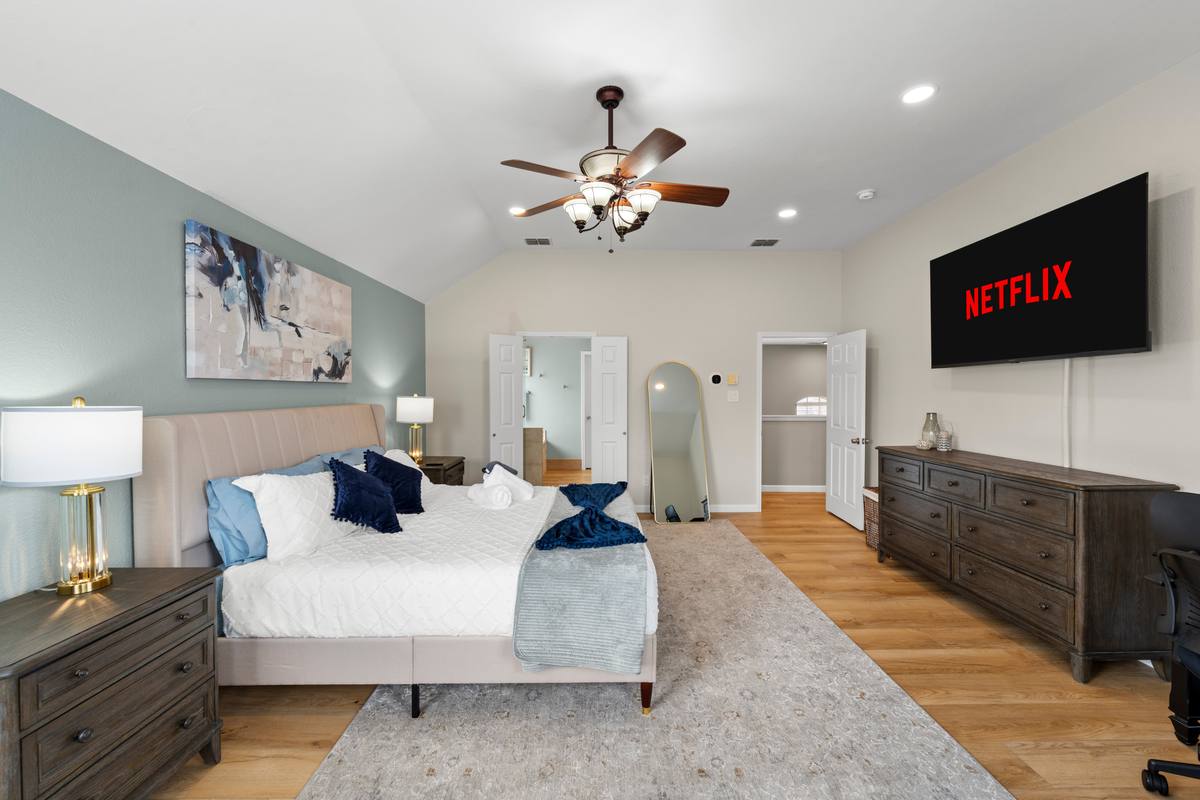 The Indigo Oasis Primary Bedroom – Primary Bedroom 2