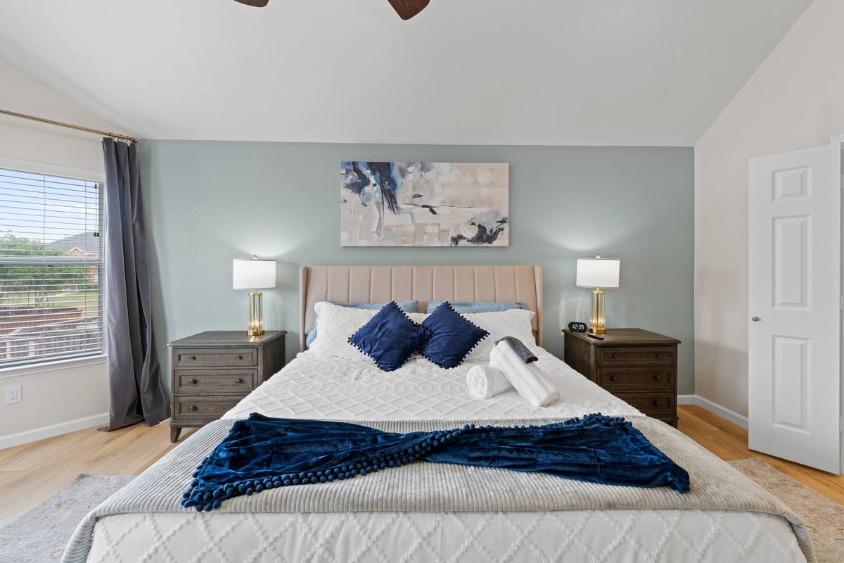 The Indigo Oasis Primary Bedroom – Primary Bedroom 3