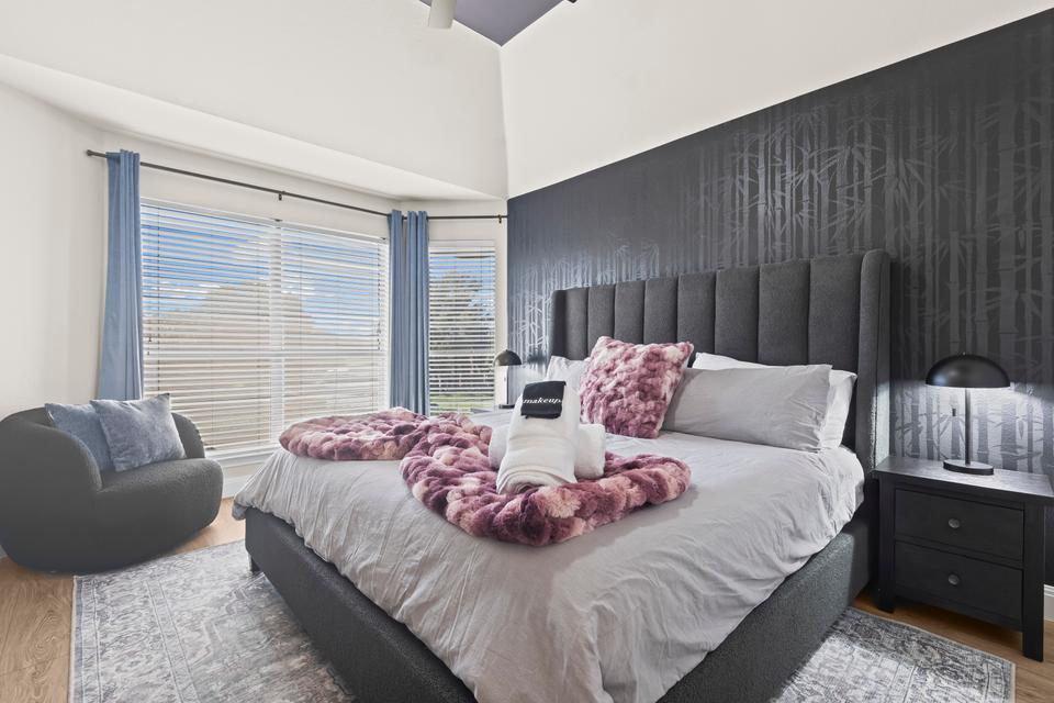 King Bedroom Grey - King Bedroom Grey 1