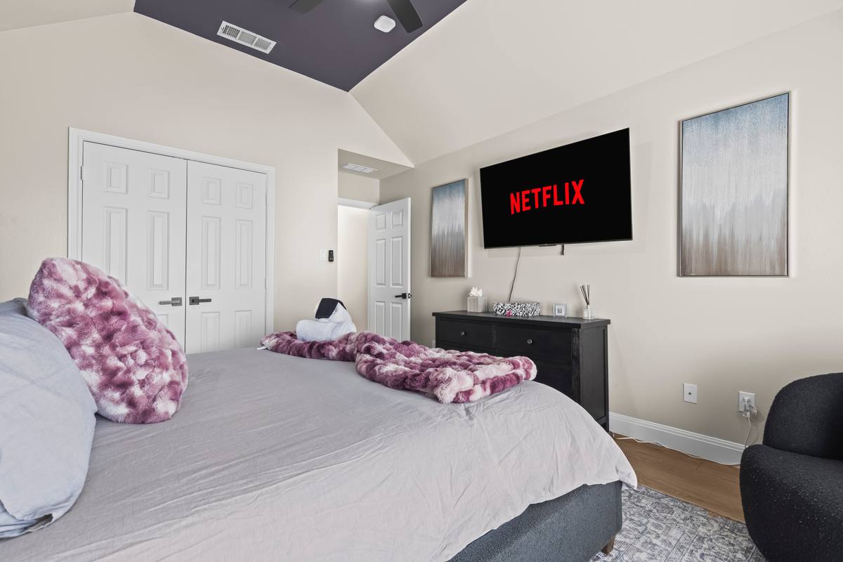 King Bedroom Grey 5