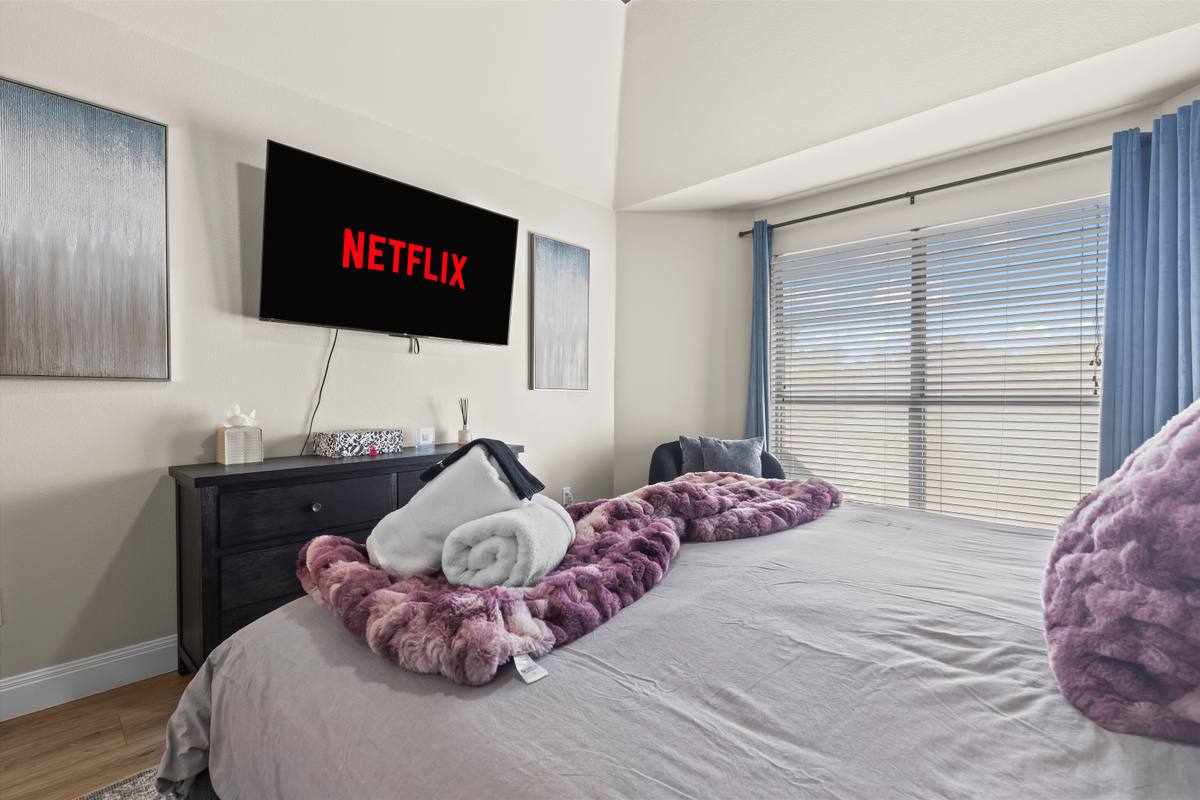 King Bedroom Grey 6