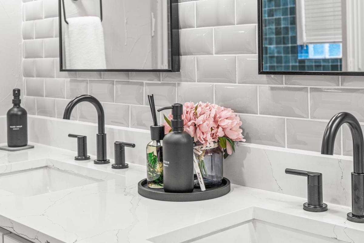 Master Bathroom 6