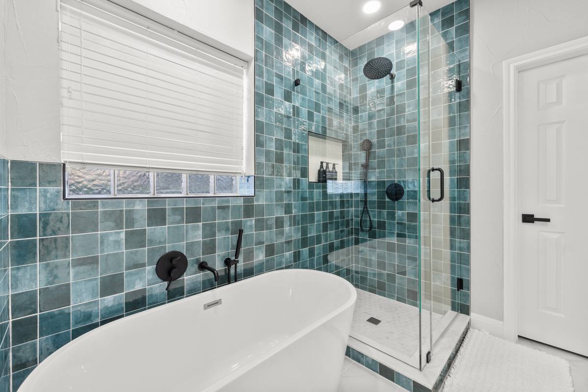 Master Bathroom 9