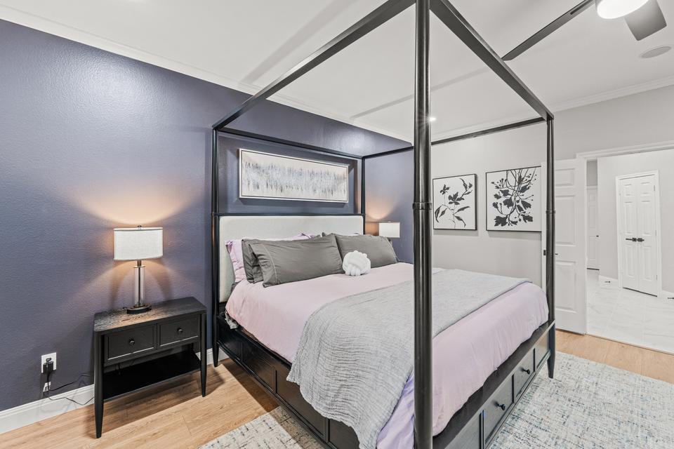 Master Bedroom - Master Bedroom 2